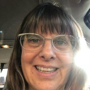 Meet your Posher, Della